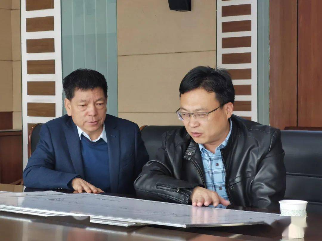 王天中强调,各相关单位要深入分析道路安全问题突出原因,认真研究隐患