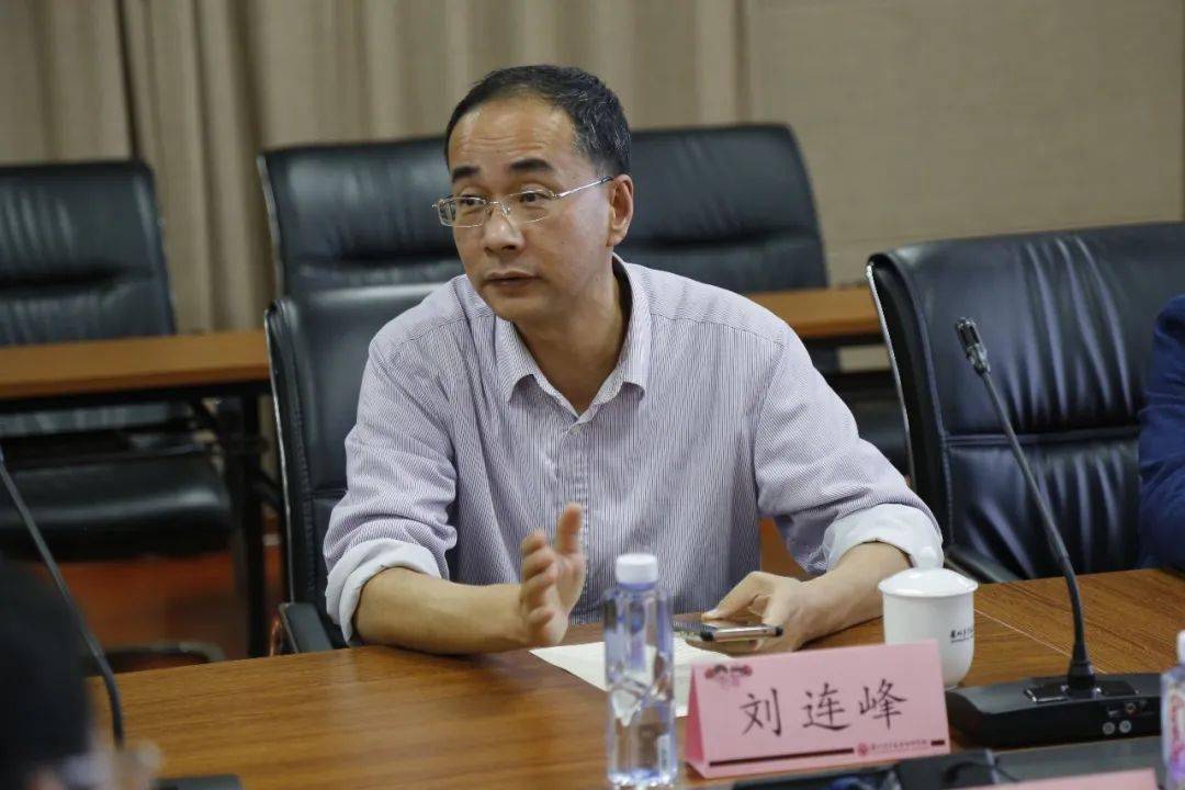 【要闻】教育部办公厅领导来泉州医高专调研