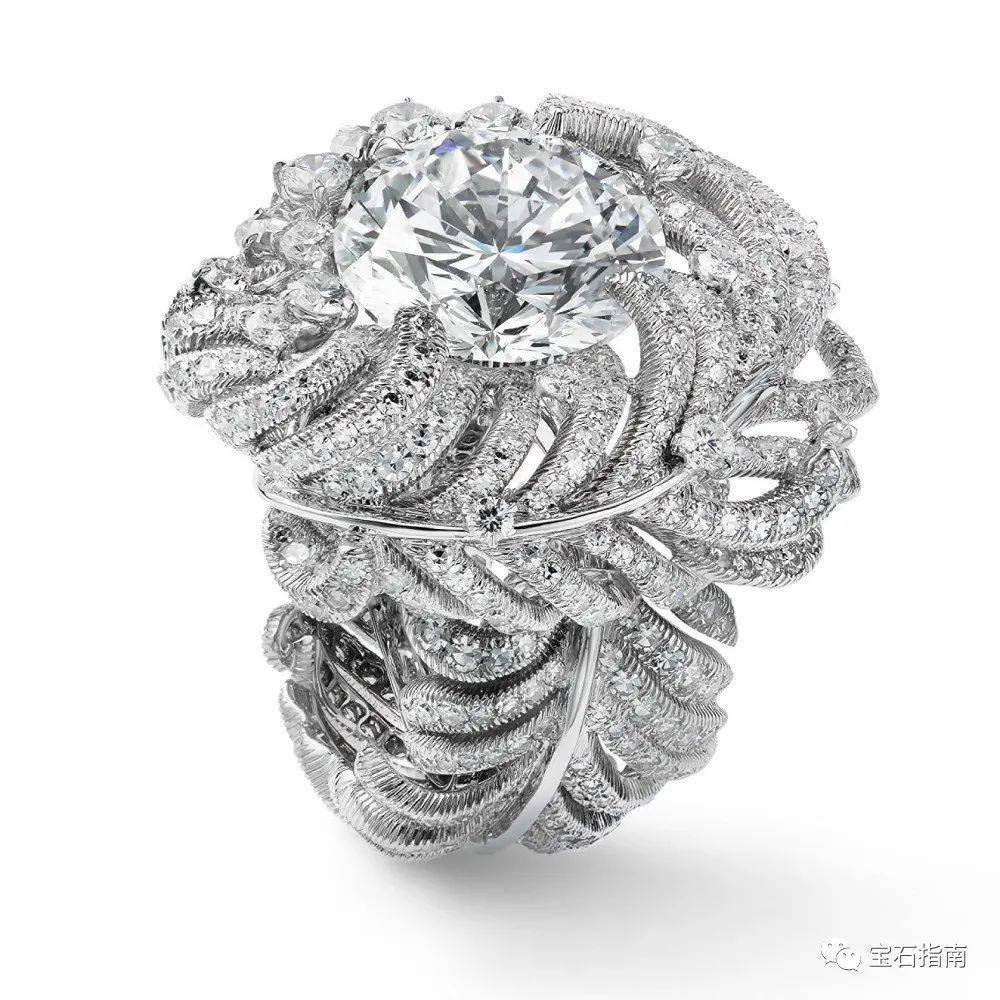 鉴赏mikimoto推出全新feather系列珍宝羽毛