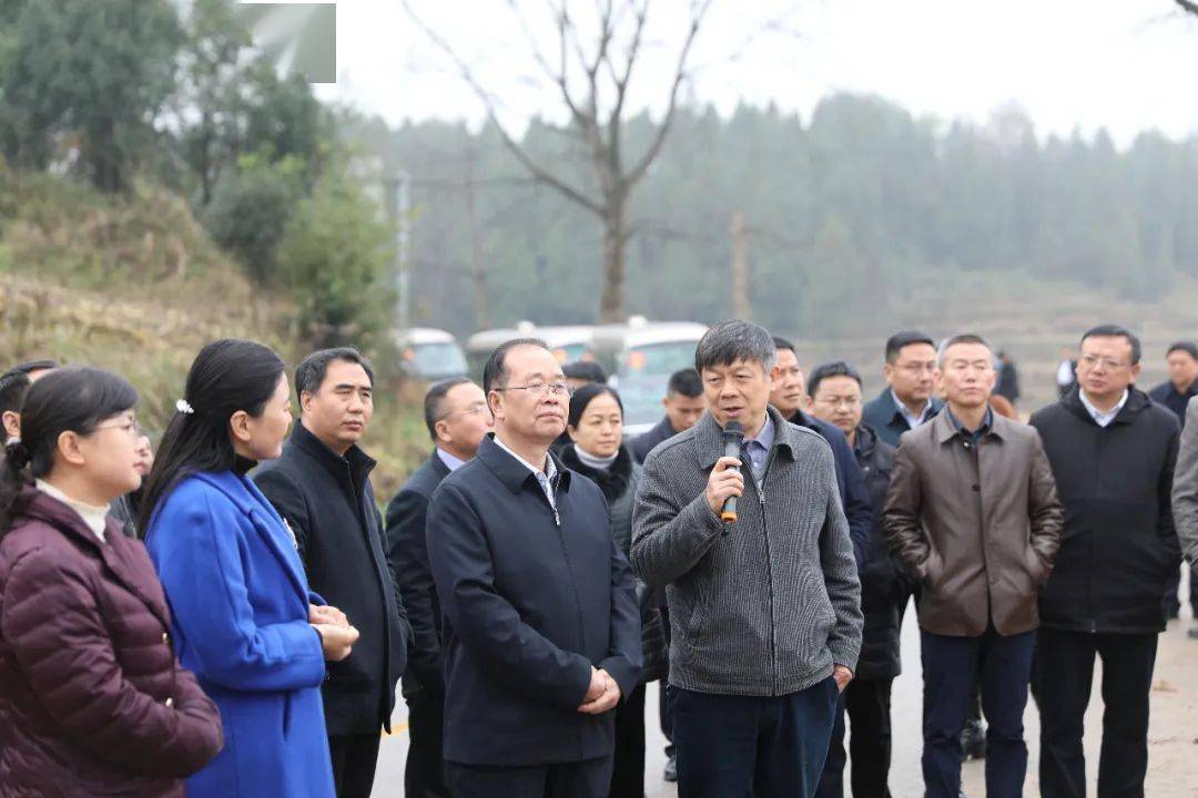 施秉县县长熬琼简历图片