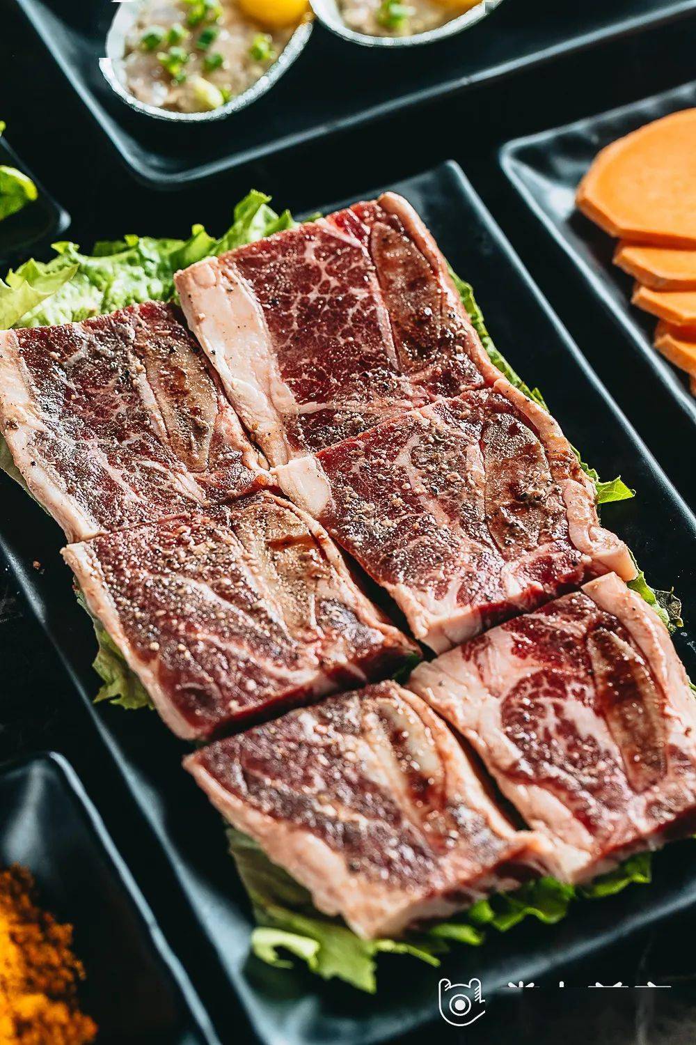 59元抢烤肥牛2人餐炭火烤制特制梅汁酱狂吃整桌肉贼过瘾