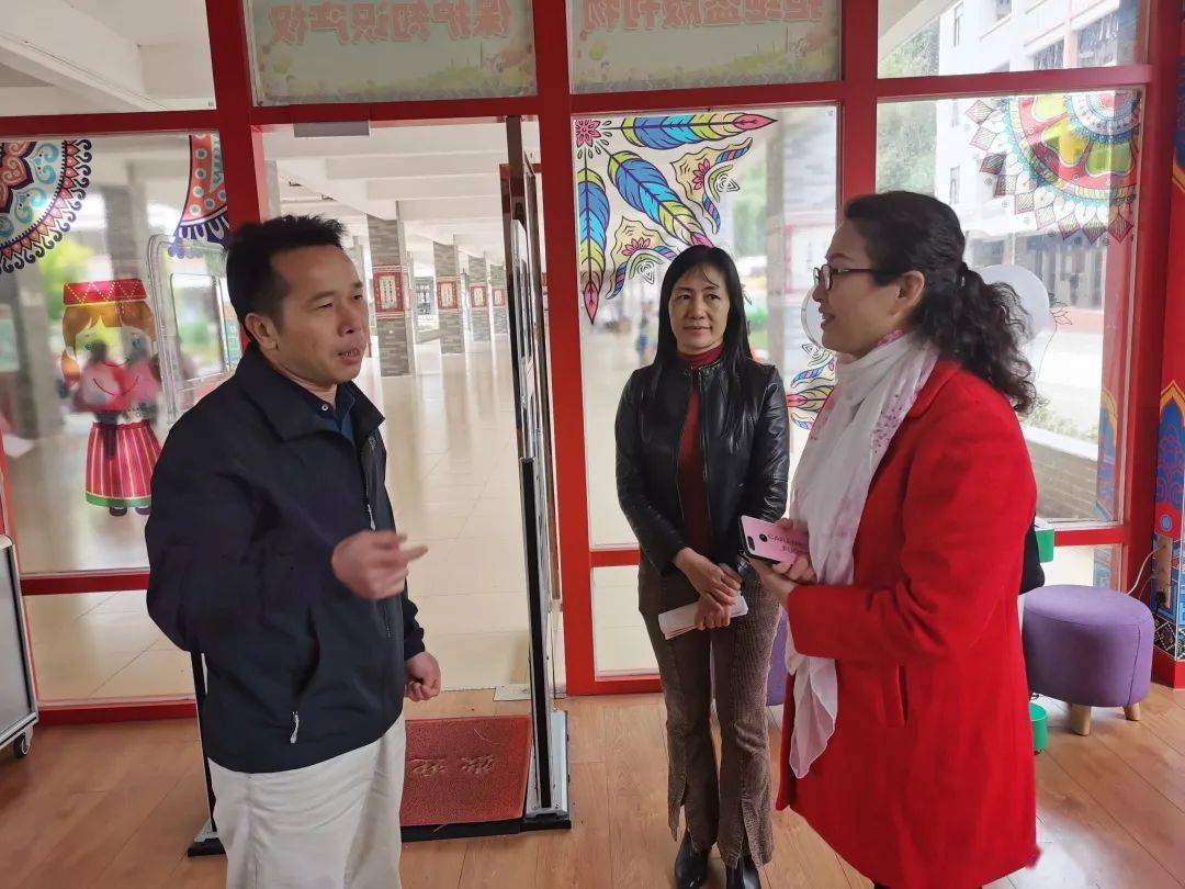 初冬探望支教老师送教连山携手并进