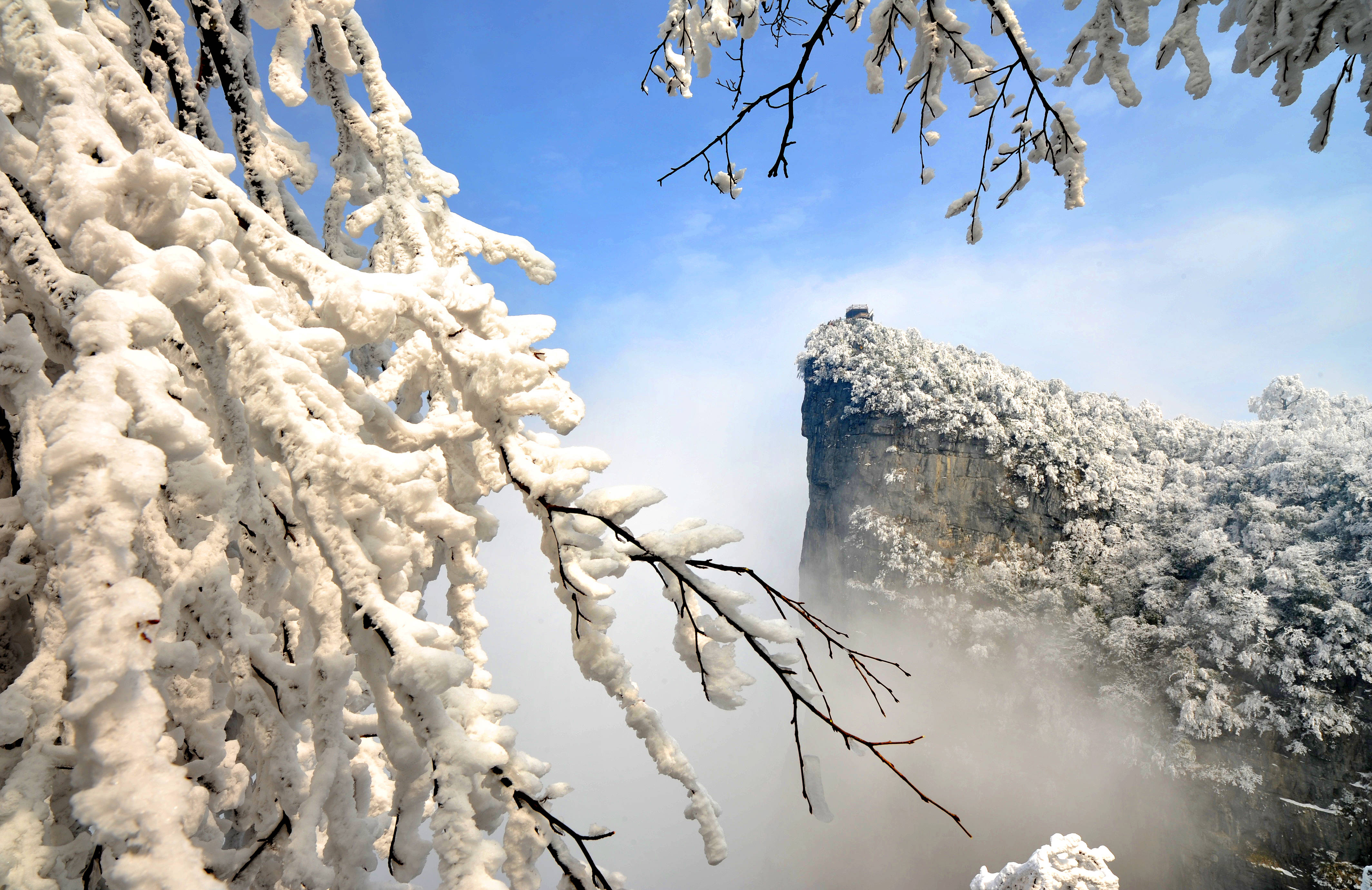 湖南张家界在河南郑州推介冬季文化旅游