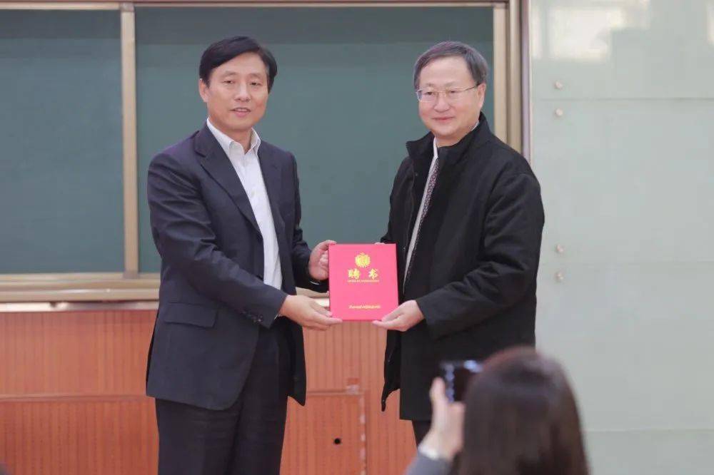 清华大学itsinghua学堂走进东北师大附中—日新书院王中忱院长专场