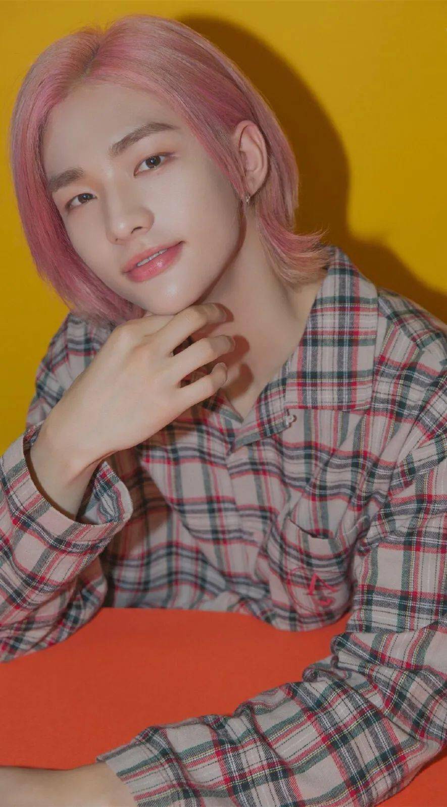 【手机壁纸】黄铉辰