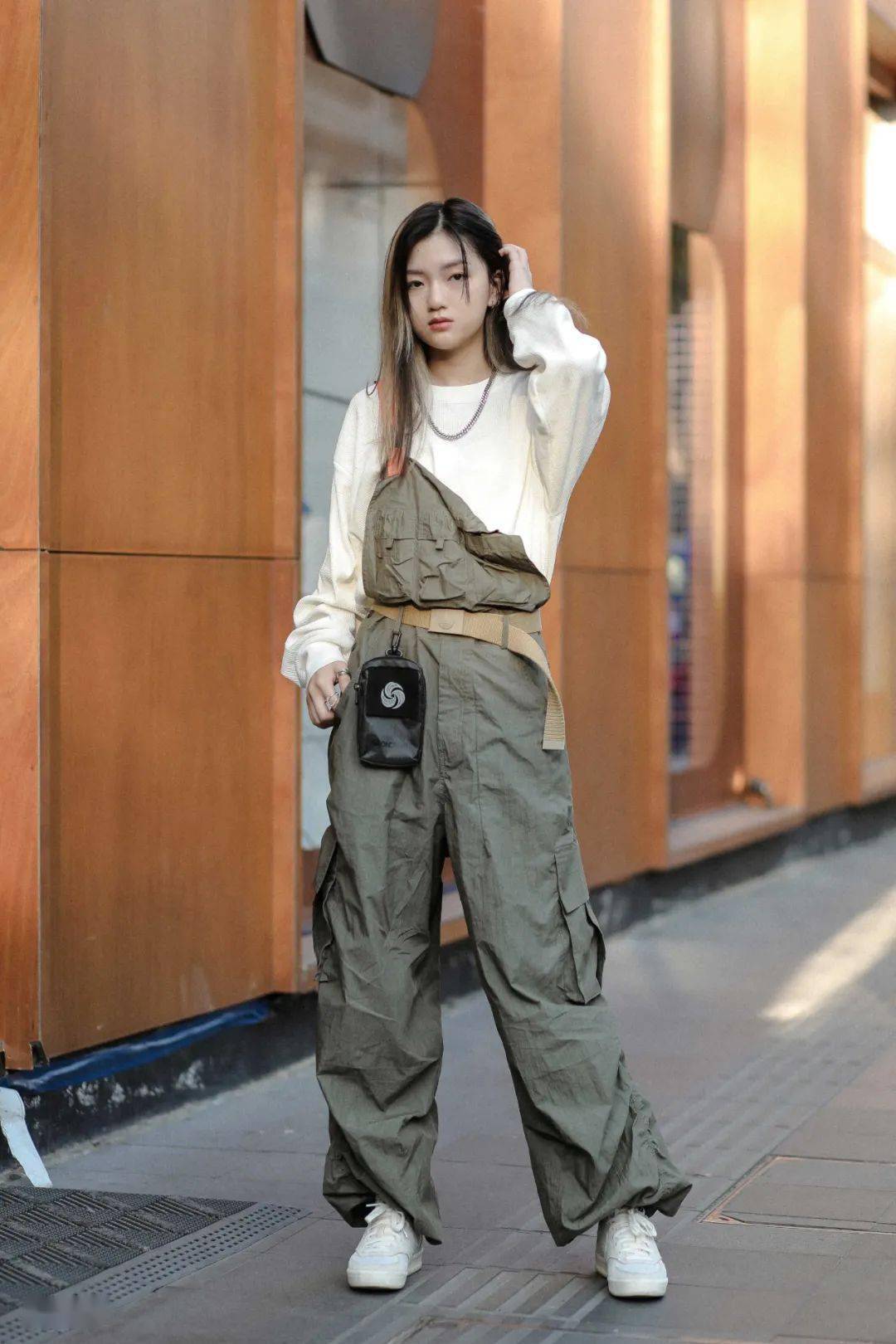 郑州兔槽帝街拍在上海魔都的潮人们都在穿什么