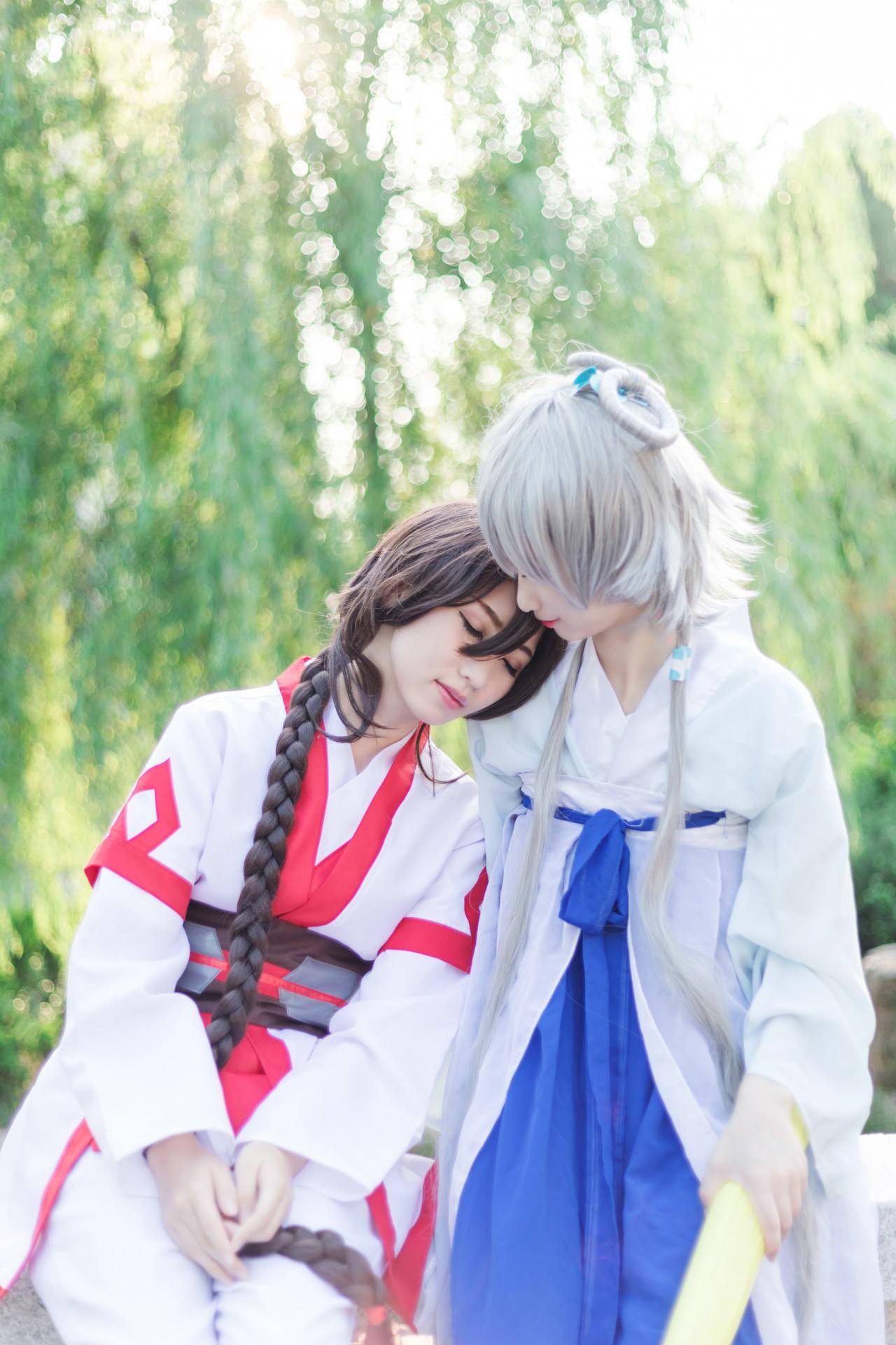 vocaloid洛天依乐正绫cosplay 春来发几枝