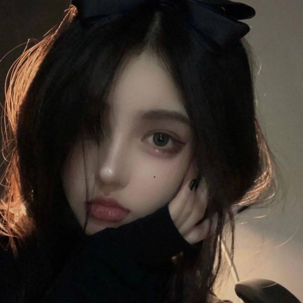 女生头像丨恋爱的酸臭能忘就忘_世界