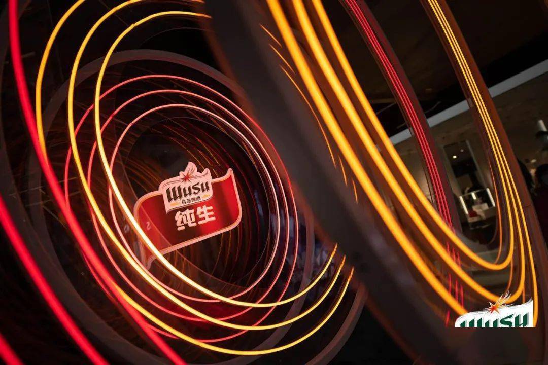 乌苏纯生摄影展着陆!手摄冠军教你秒出大片!