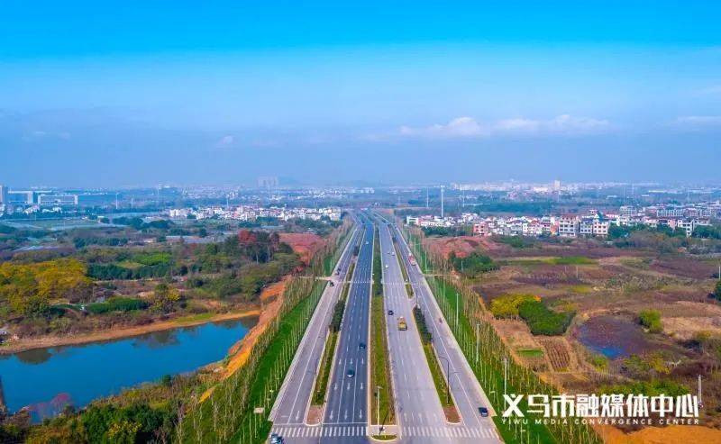 森林通道建成投用啦朝阳西路(雪峰中学-五洲大道)两侧近日