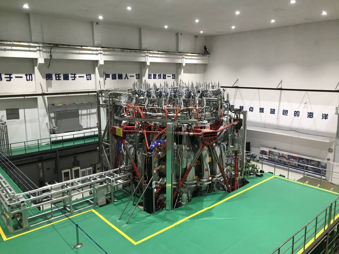新一代"人造太阳"装置中国环流器二号m装置建成并实现首次放电