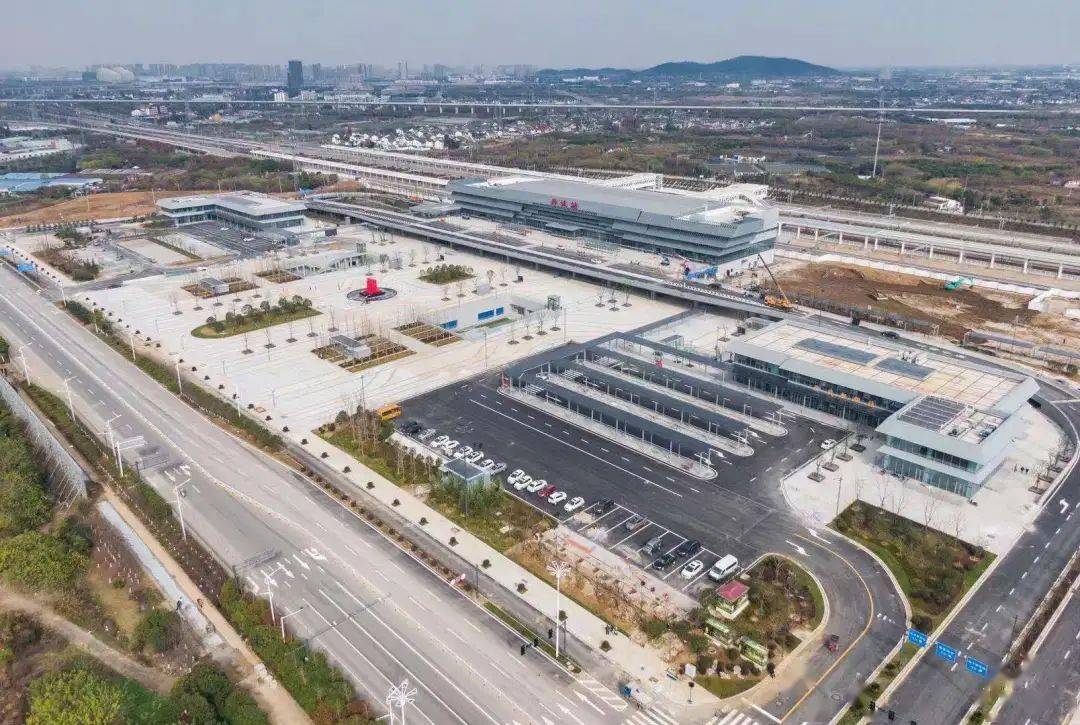 动态丨美丽新颜静待八方来客镇江东站丹徒站综合交通枢纽基本完工