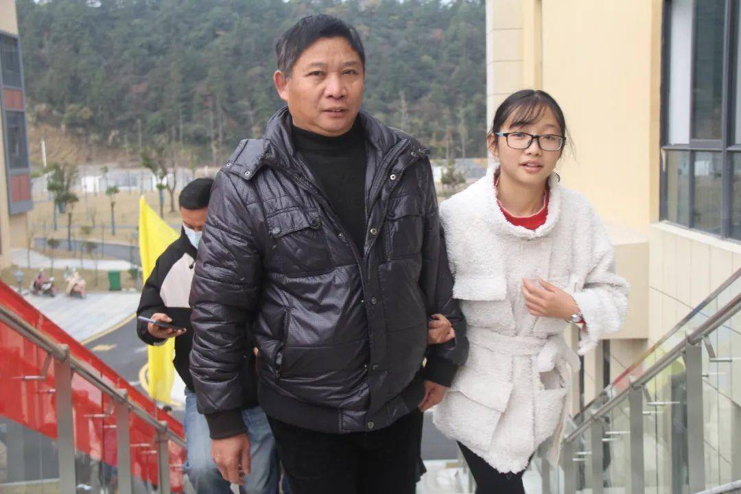 祁门一中高三成人礼 满满的仪式感