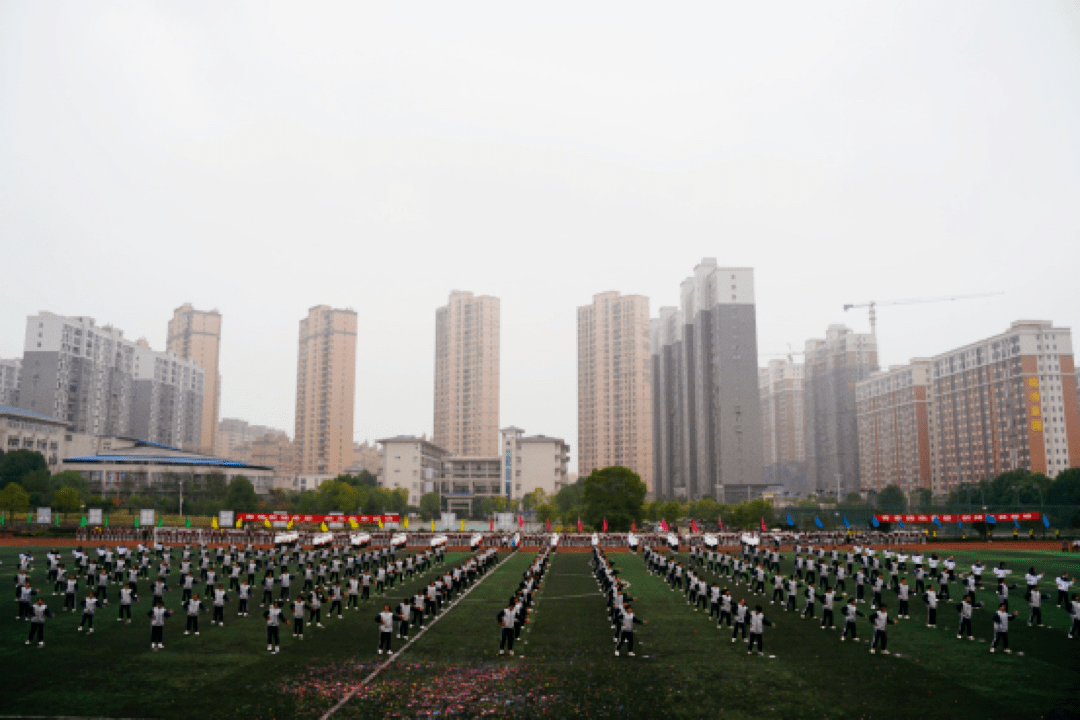 嘉鱼县南嘉中学校长图片