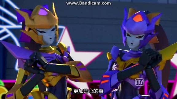 神兽金刚之超变星甲在校园里演出的居然是天慧星机械兽姐妹花