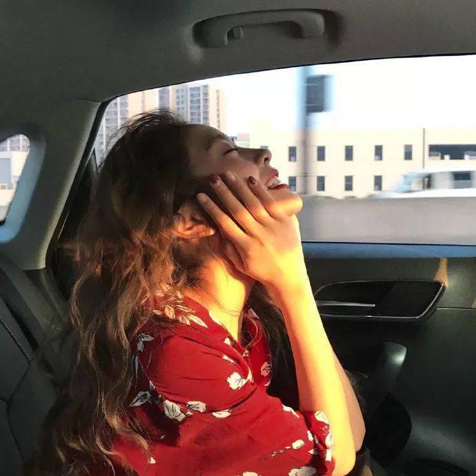 头像丨承认吧你还是会失望可是依然在期待