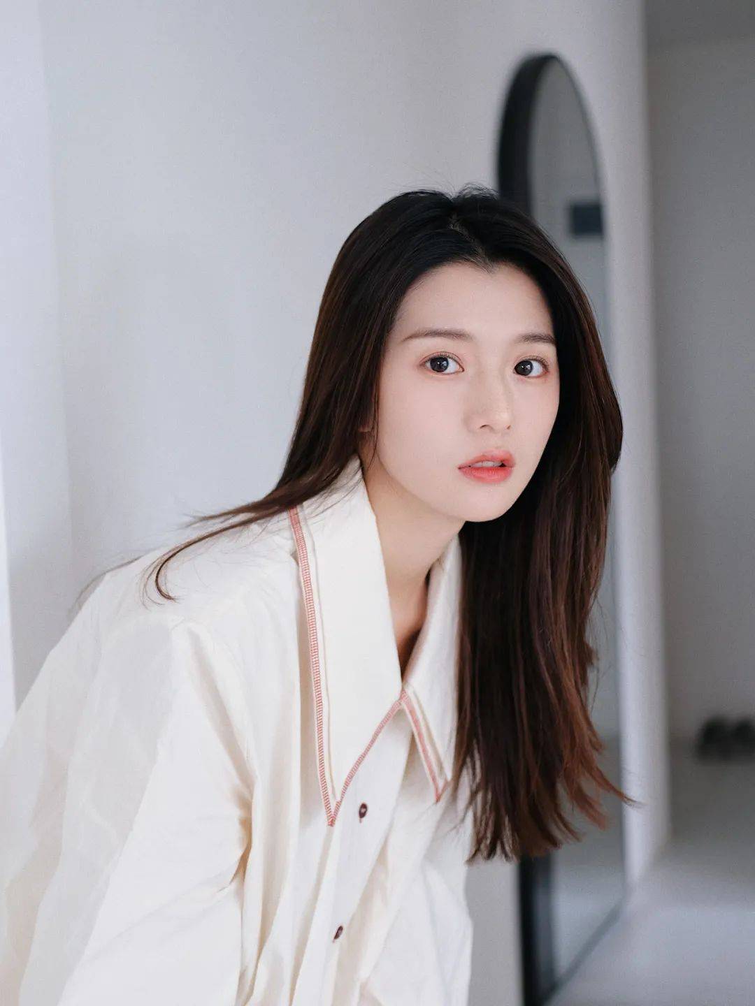 "空气锁骨发"太好看了!温柔气质还修饰脸型