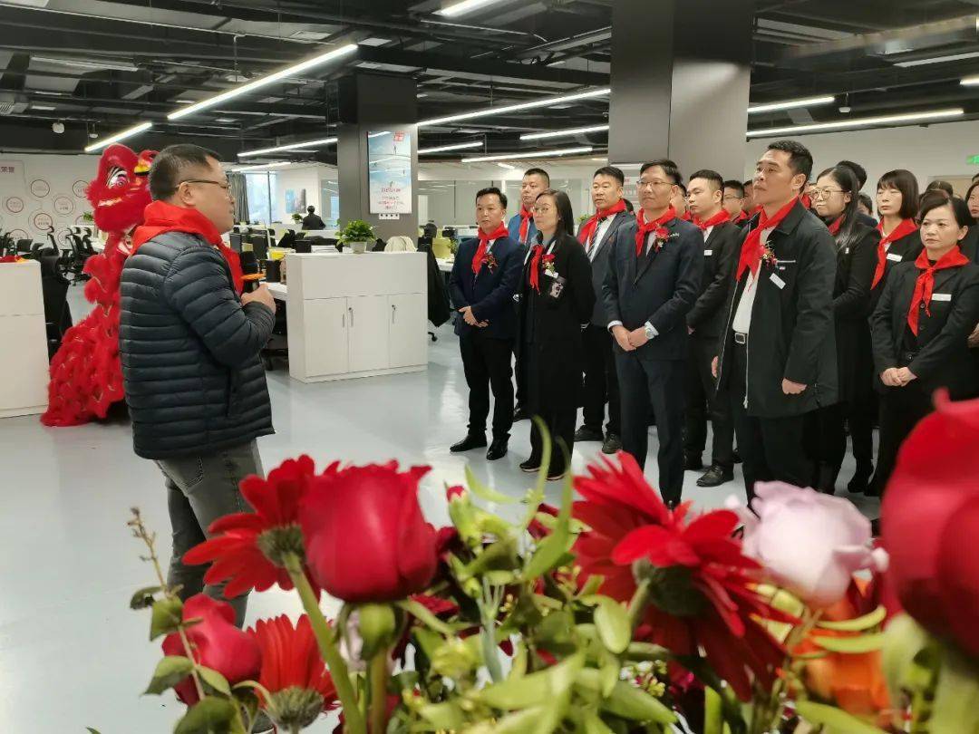 步步高集团高级副总裁王湘杰致辞王湘杰总裁首先对江西总部搬迁至南昌