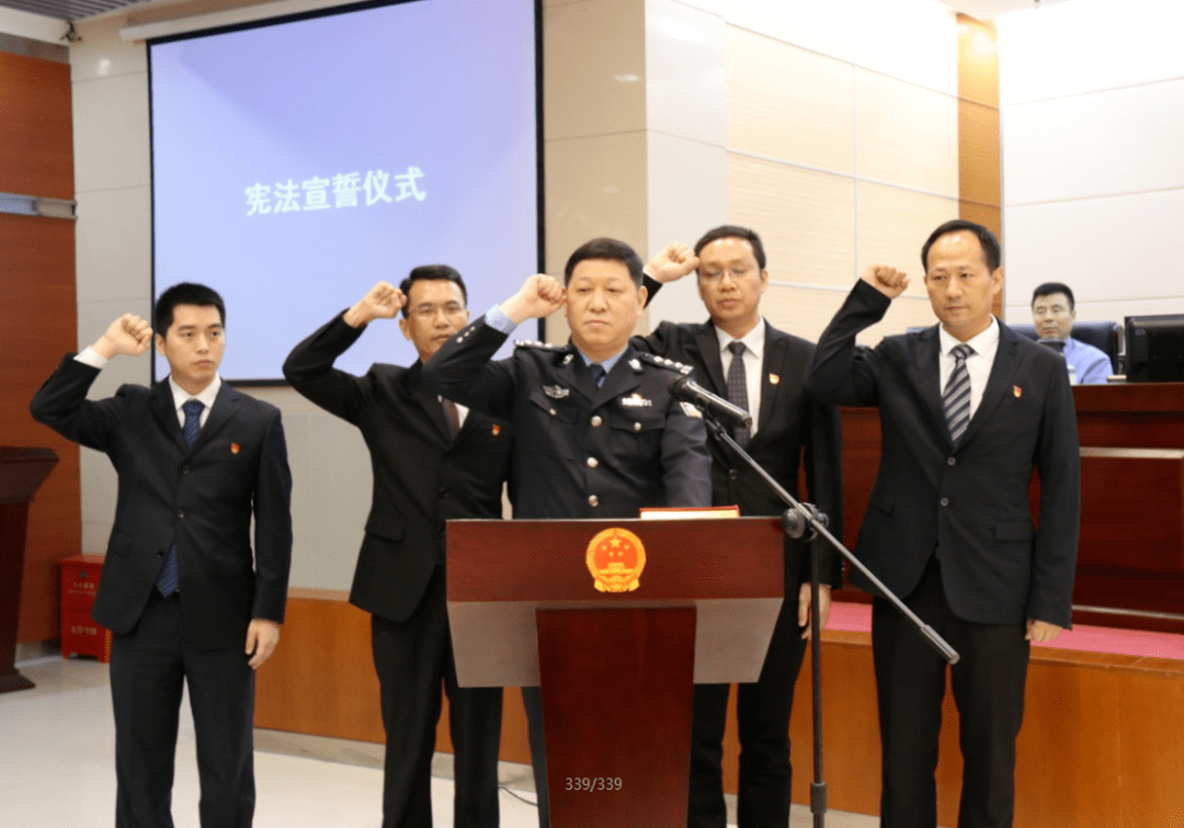 在此之前,陈天荣除了任长乐区卫生健康局局长一职,还同时兼任长乐区