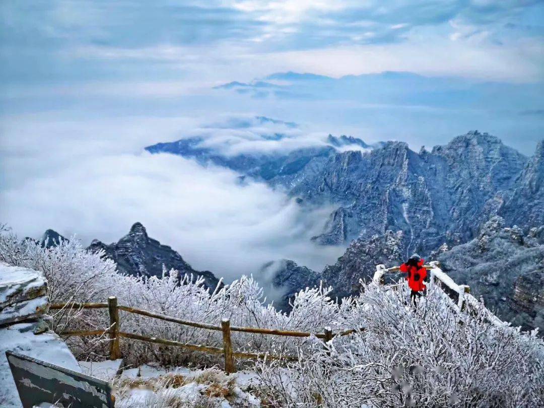 白石山雪景图片图片