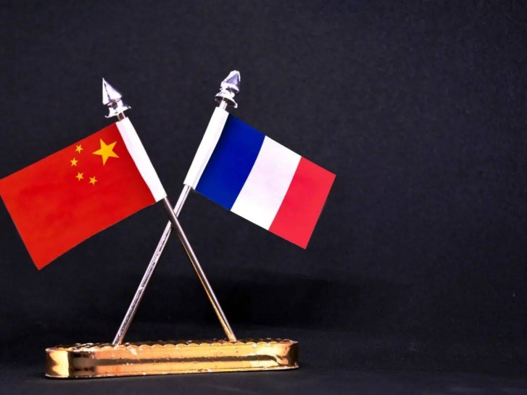 中法元首再通话:体现大国担当
