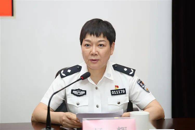 酷这位天台美女任杭州市拱墅区副区长区公安分局局长