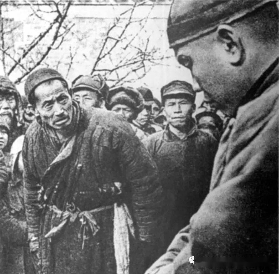 会议指出,一年中,全省初步完成了土地改革,翻身农民普遍建立了农会等
