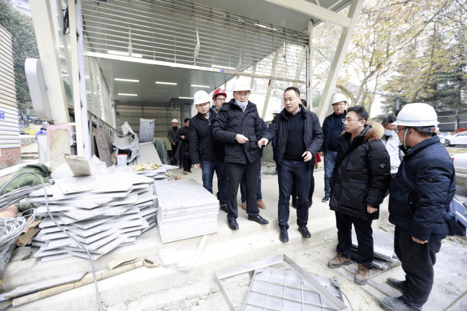 贵阳轨道集团党委书记,董事长张乾国率队检查轨道2号线试运行筹备工作