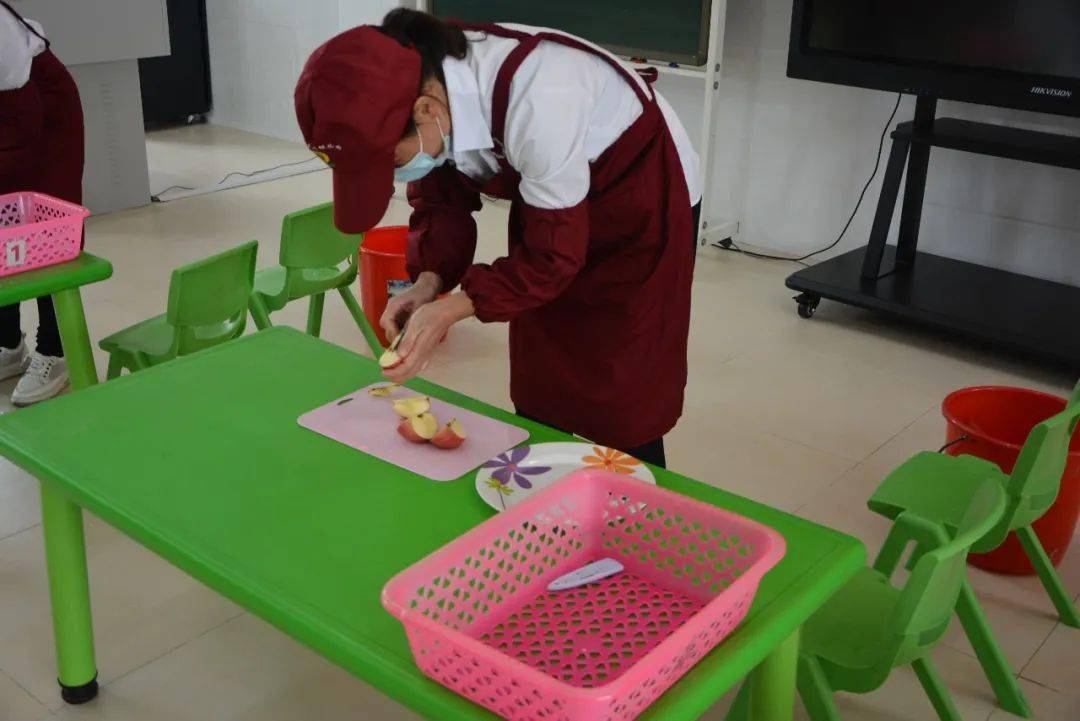 展技能,亮风采!平川幼儿园开展后勤人员岗位技能考核