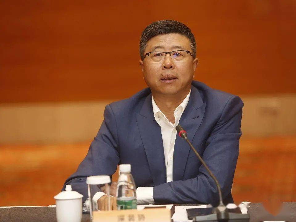 聚焦发展共克难砥砺奋进再出发深圳市装饰行业协会九届