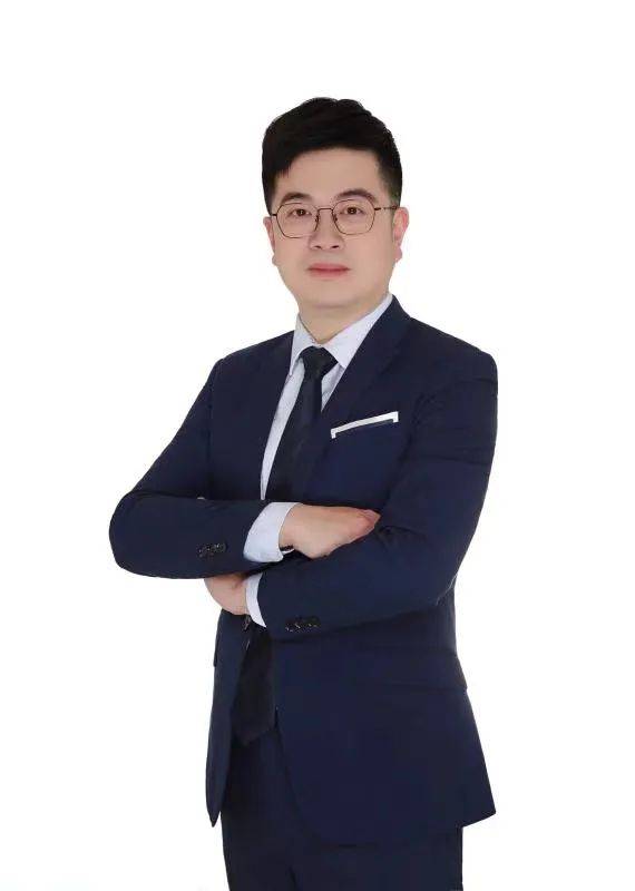 俞斌《纪念"俄罗斯音乐之魂"柴科夫斯基180周年——钢琴协奏曲全集