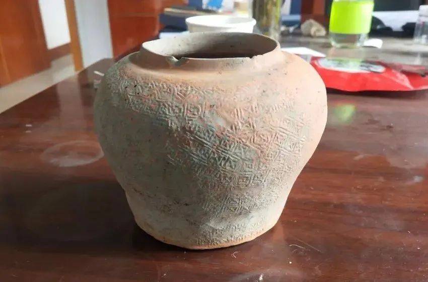 萧山这个村又发现一处春秋古窑址不久之前还挖出过一座古墓