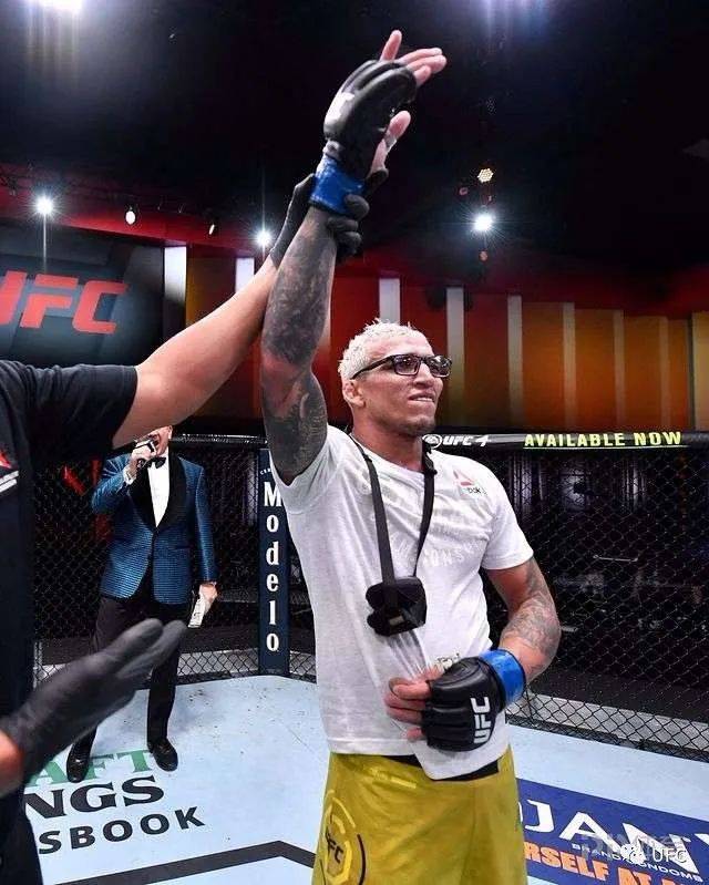 赛后发布会:菲格雷多莫雷诺二番战 奥利维拉下场对手 鹰魔大战_大拿