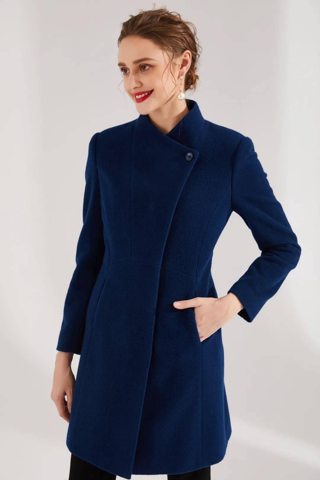 友谊新都百货蒙迪爱尔mondialatelier冬季物语