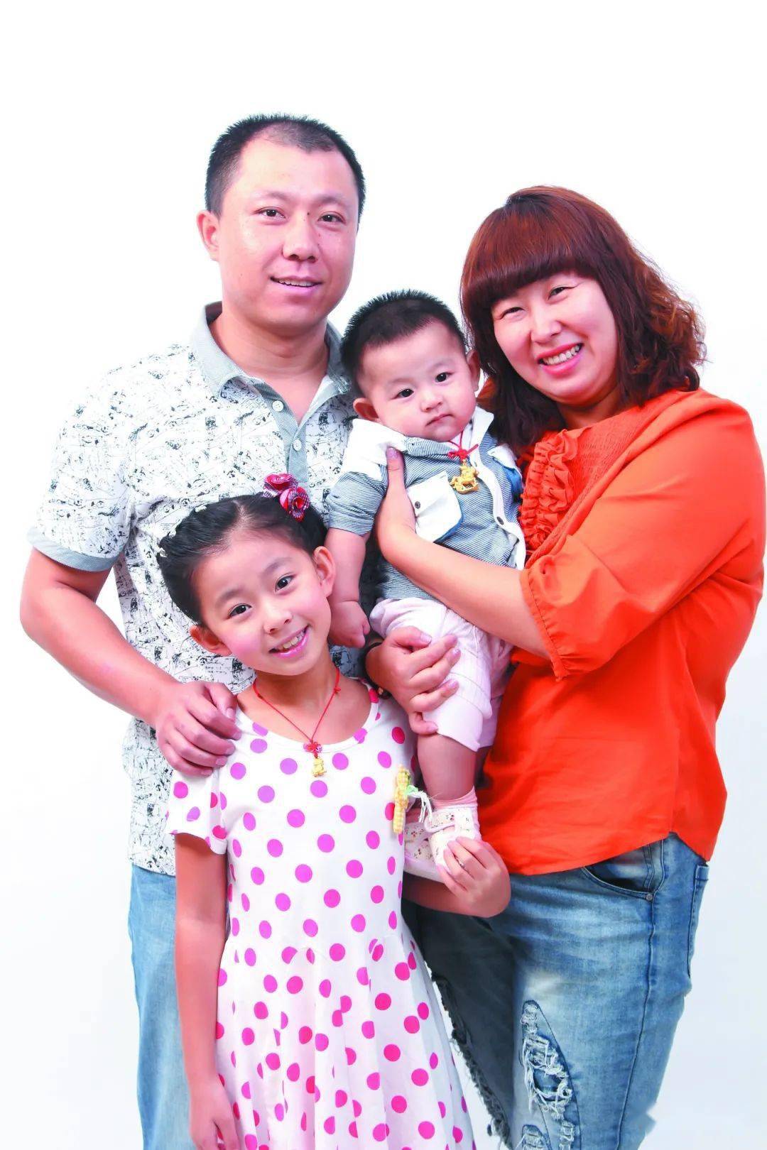 作为郭鹏的妻子,满意收到了许多亲朋好友的祝贺,除了对大家的关心关爱