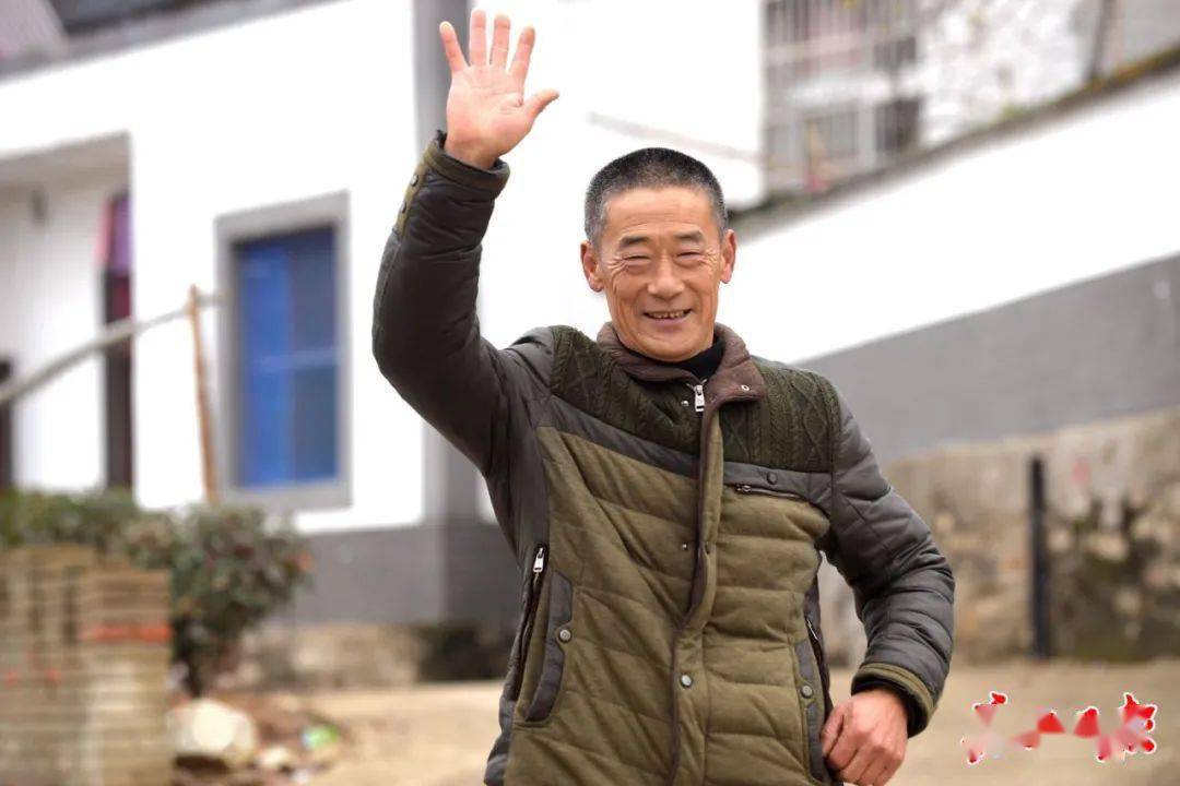 记者刘斌 摄我叫熊常东, 今年63岁, 新洲区李集街建新村熊家湾村民.