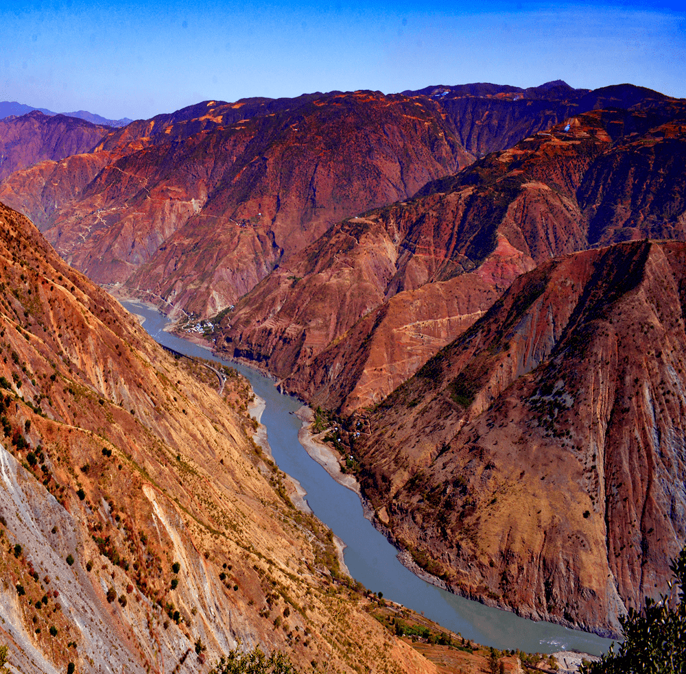 滇中大裂谷图片