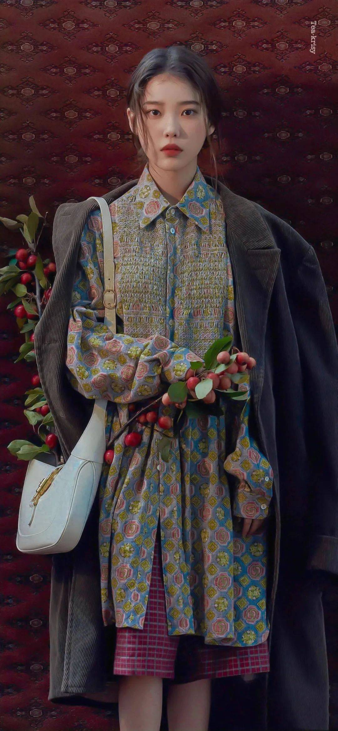 潮流丨iu最新港风大片登上热搜性感撩人惊艳众人