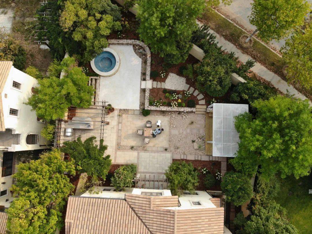 67一条石墙,四季昼夜,这座美式乡村庭院风情万种