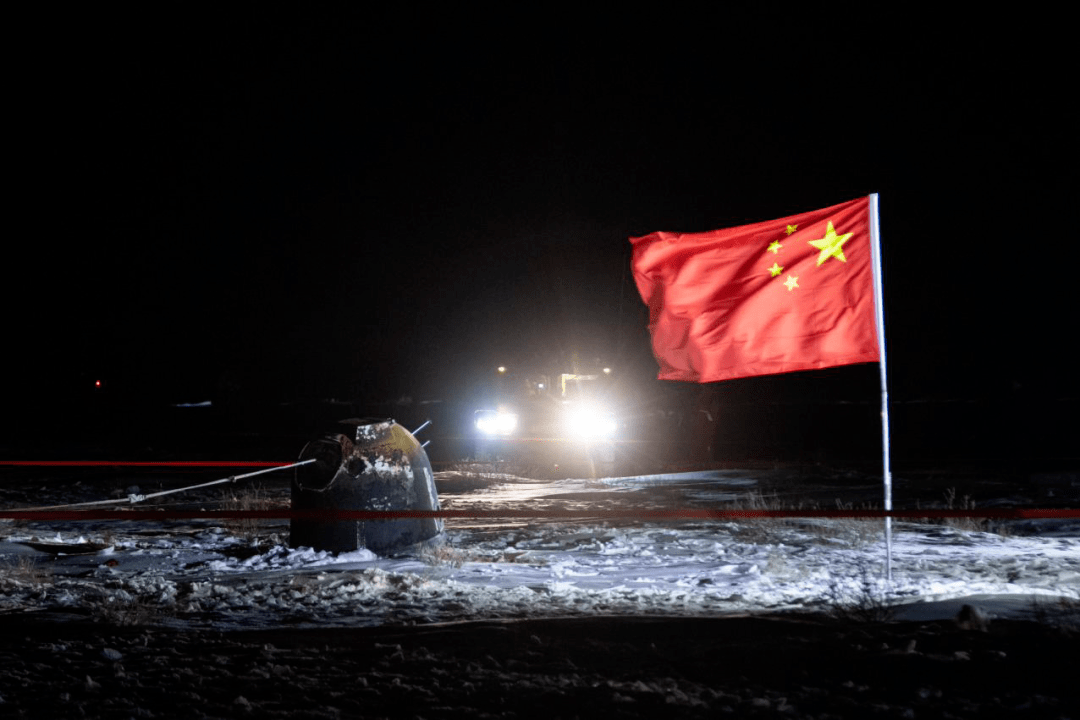 首次亮相便承担神圣任务 Bj40刀锋英雄版迎接嫦娥五号返回器 越野