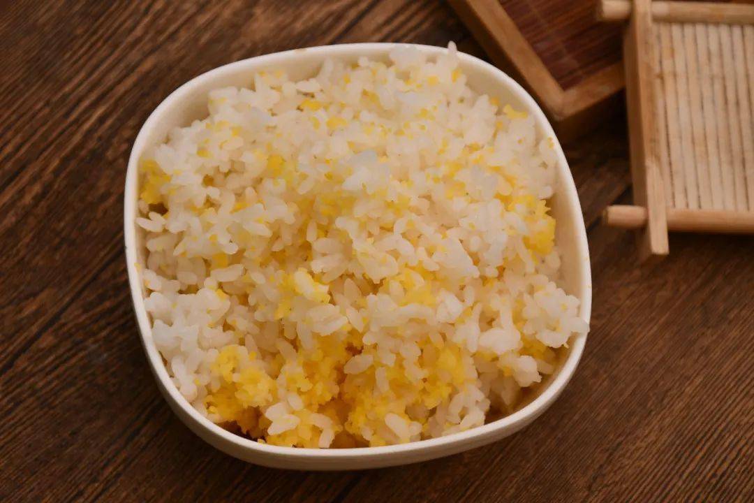 lunch 玉米碴米饭·宫保鸡丁·五彩山药片 丝瓜汤