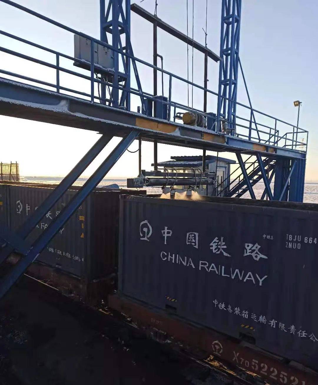 运煤的集装箱没有盖下雨怎么办