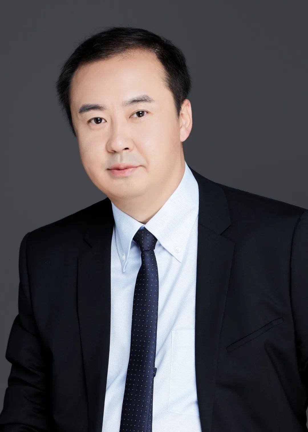 王威观印象艺术发展有限公司董事长,总策划,出品人及制作人.