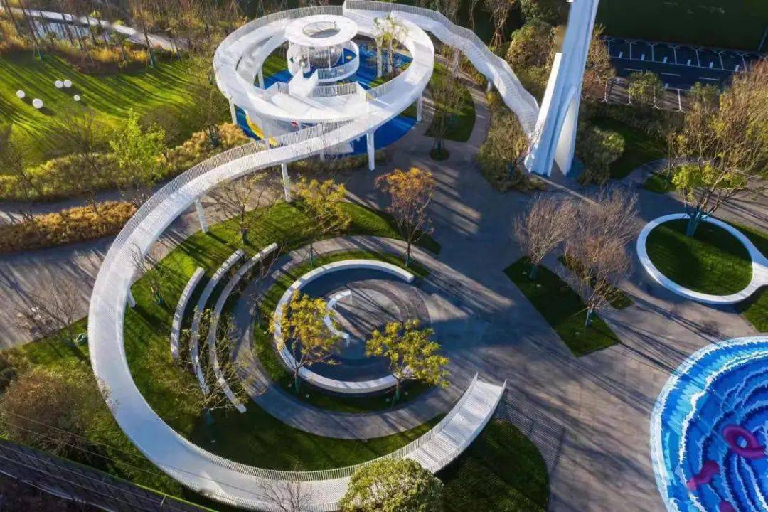 万科公园城市超级示范区倾城绽放