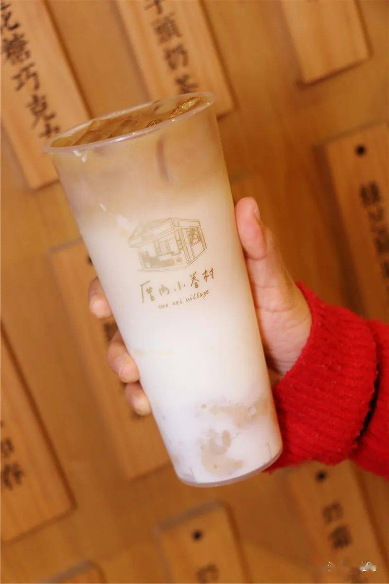 买一送一涓豆腐奶茶花生麻薯奶茶冬天必喝厝内小眷村每天都去打卡