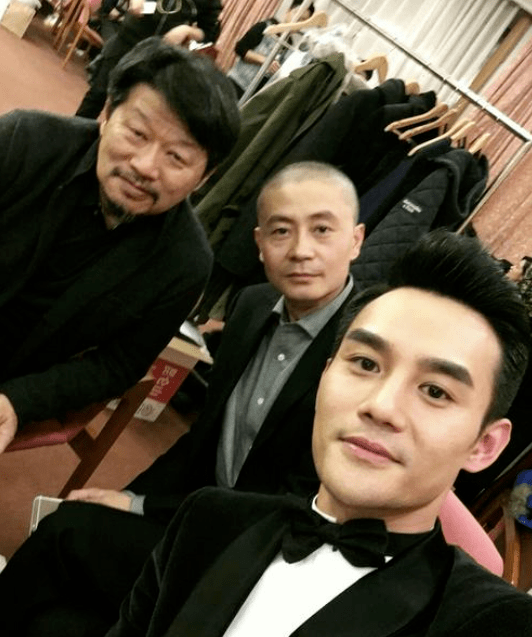 像侯鸿亮,孔笙,张开宙等等这些导演,一个个都早已有家庭,李雪常常跟