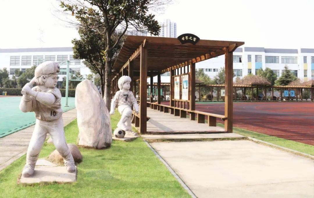 年收入15万36万元育英二外招聘教师