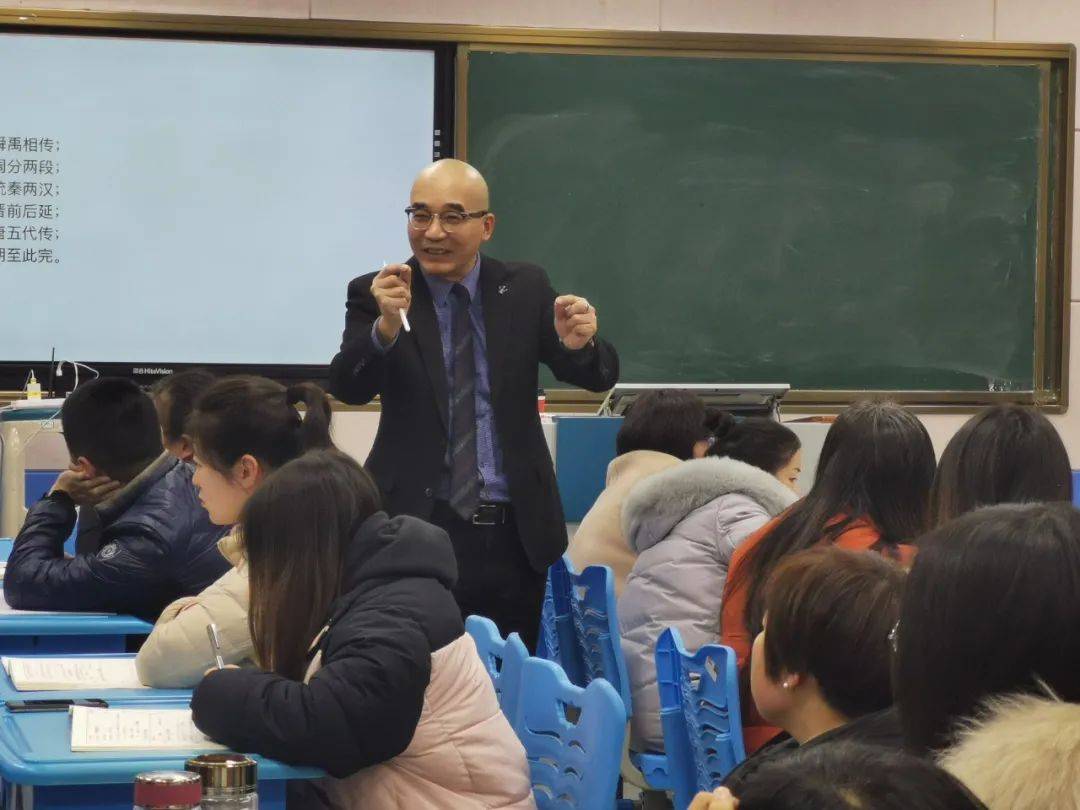 校园采风全国著名教育家郑杰校长莅临高新区第一中学开展合作学习培训