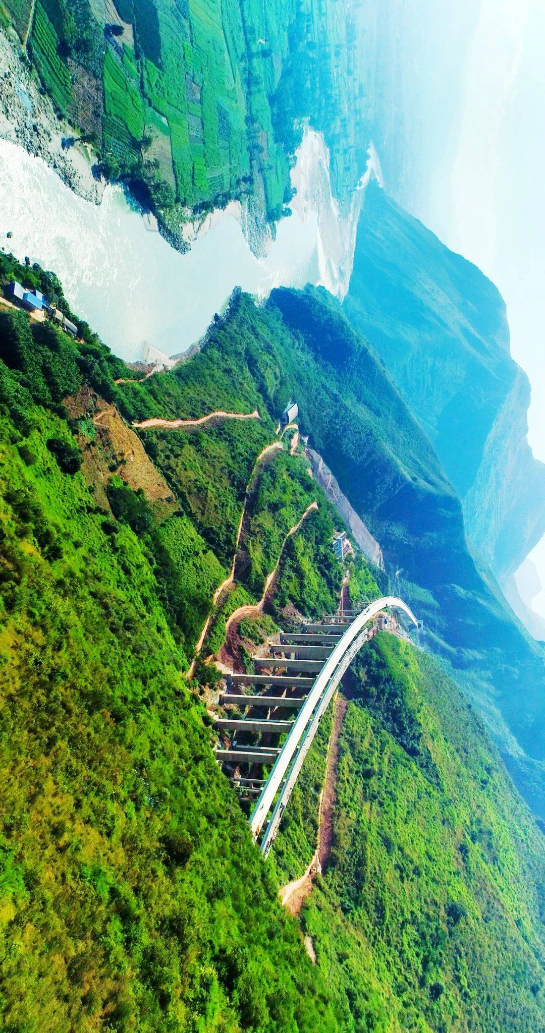 图集保泸高速亮相全国交通重大工程主题展