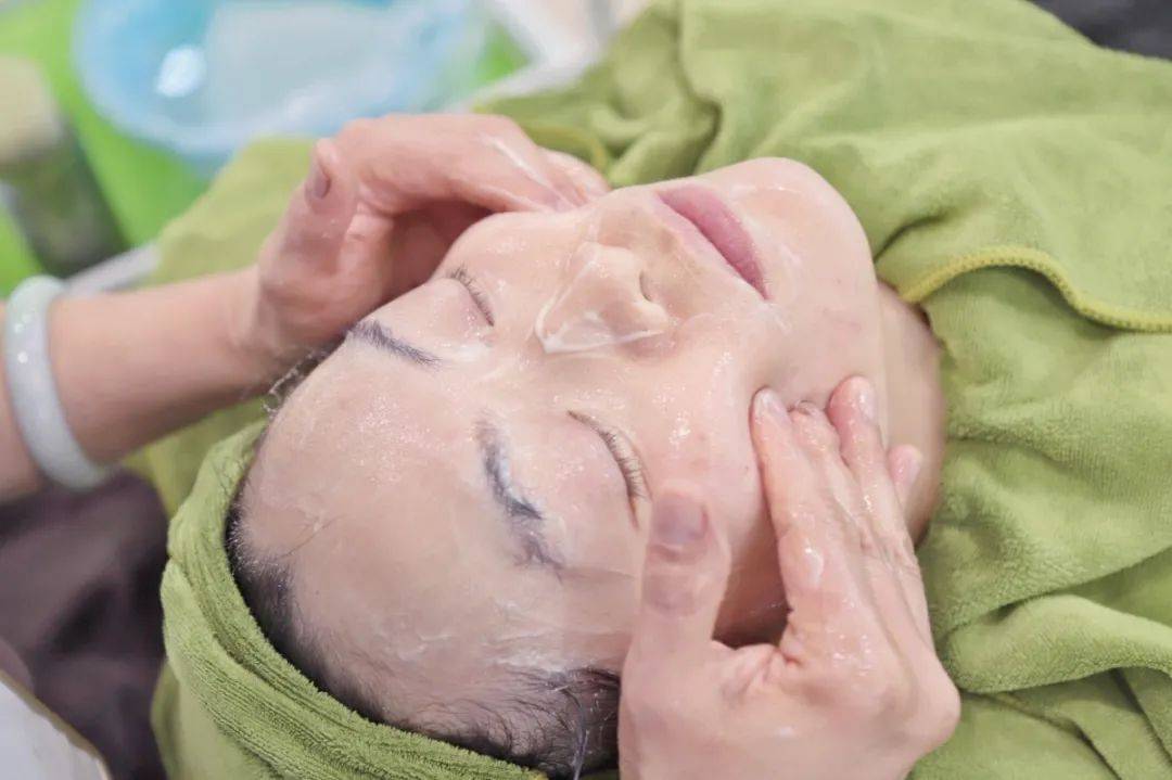 美美美连明星都在做的芦荟灌肤终于来天津了3000门店21年品牌足足60